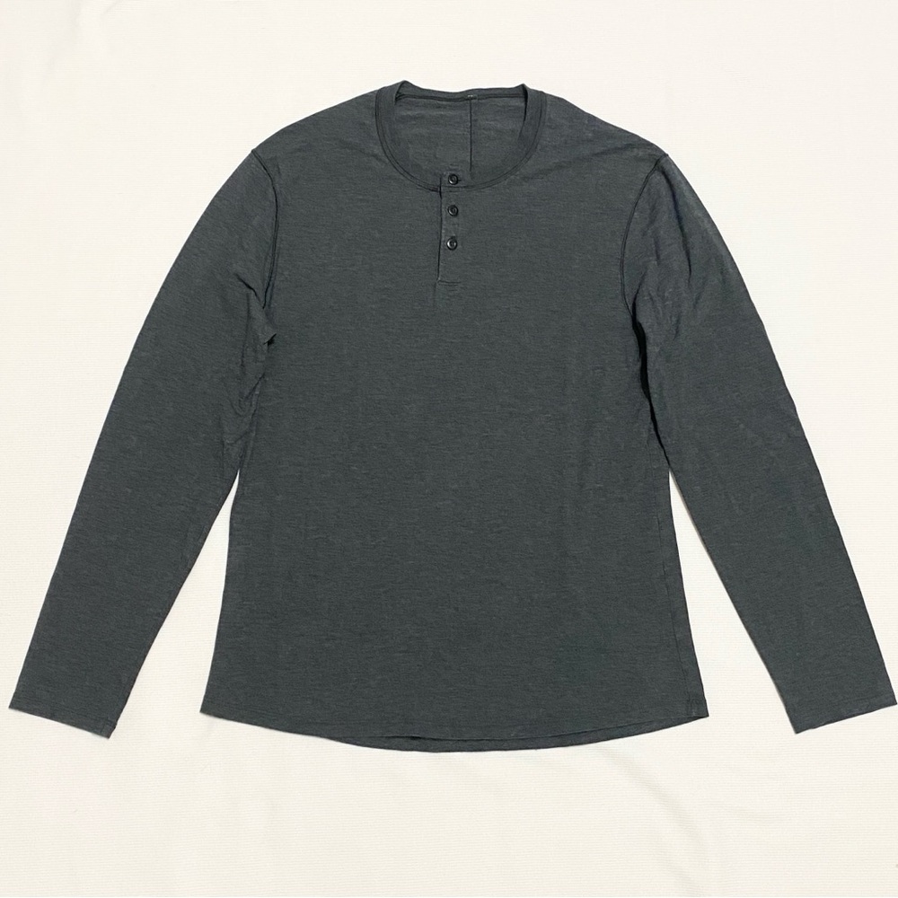 Lululemon Men’s 5 Year Henley Long Sleeve Shirt Dark Gray